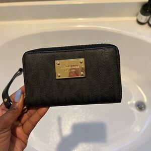 Michael Kors Wristlet